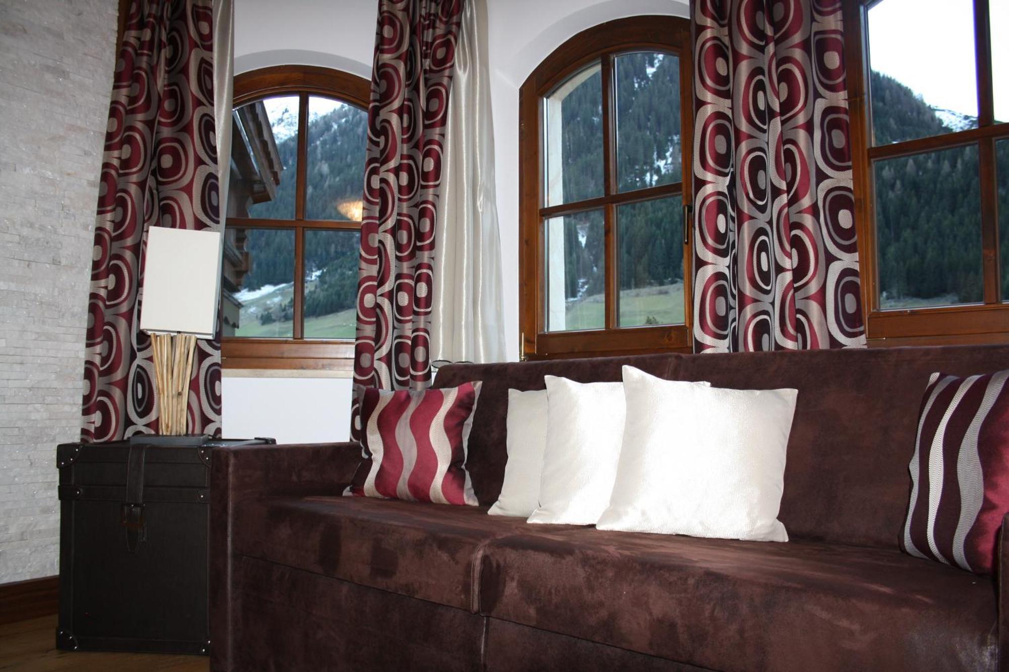 Alpinlounge Raetia Appartements Ischgl Quarto foto